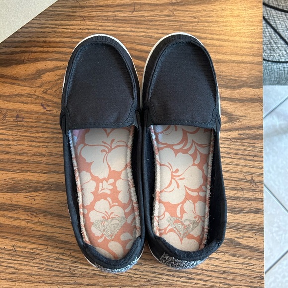 Black Roxy shoes - Picture 4 of 5